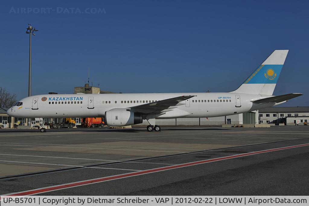 UP-B5701, 1986 Boeing 757-2M6 C/N 23454, Kazakstan Boeing 757-200