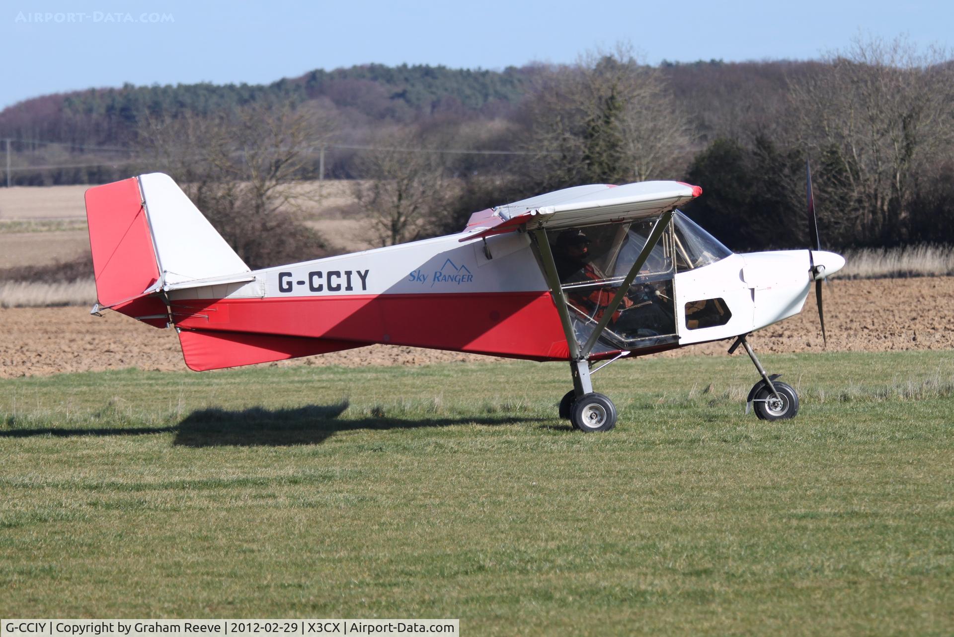 G-CCIY, 2004 Best Off Skyranger 912(2) C/N BMAA/HB/250, Just landed at Northrepps.