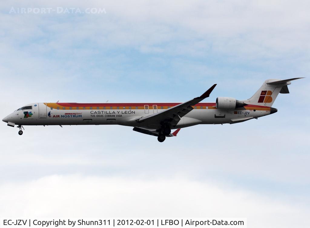 EC-JZV, 2007 Bombardier CRJ-900 (CL-600-2D24) C/N 15117, Landing rwy 32L