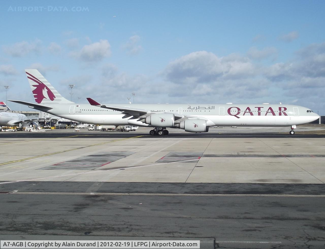 A7-AGB, 2005 Airbus A340-642X C/N 715, sporting the updated tail livery featuring a smaller oryx.