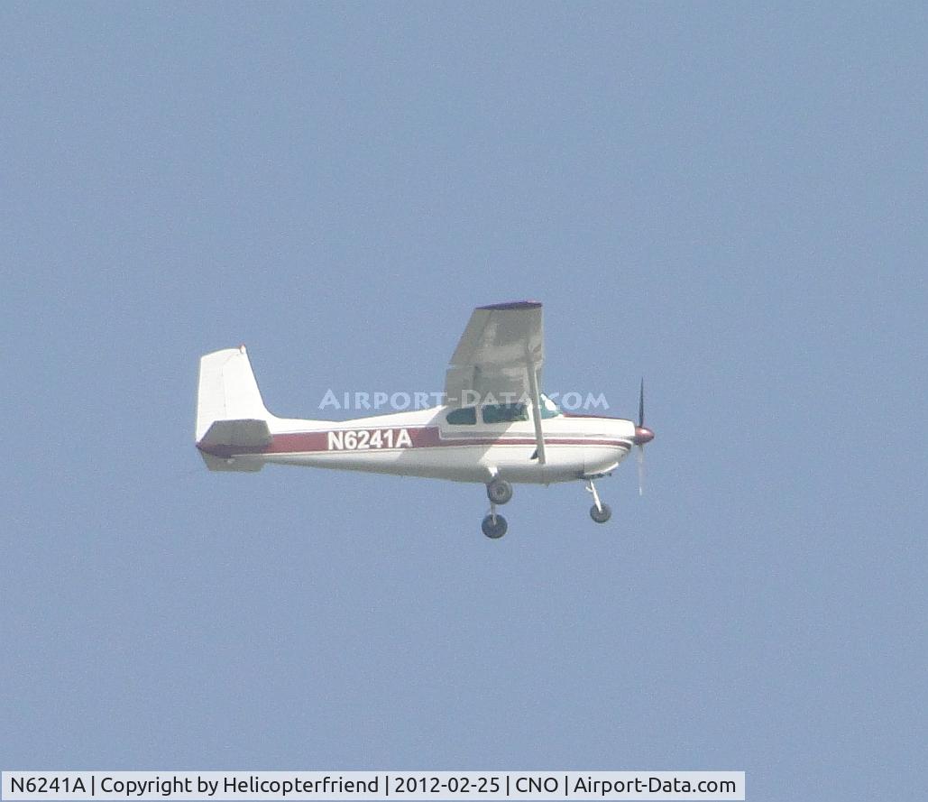 N6241A, 1956 Cessna 182 Skylane C/N 33041, Flying north side downwind leg