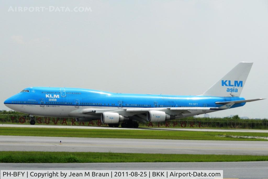 PH-BFY, 2002 Boeing 747-406BC C/N 30455, K.L.M.  Asia  -  No Royal Crown markings.   Aircraft named  