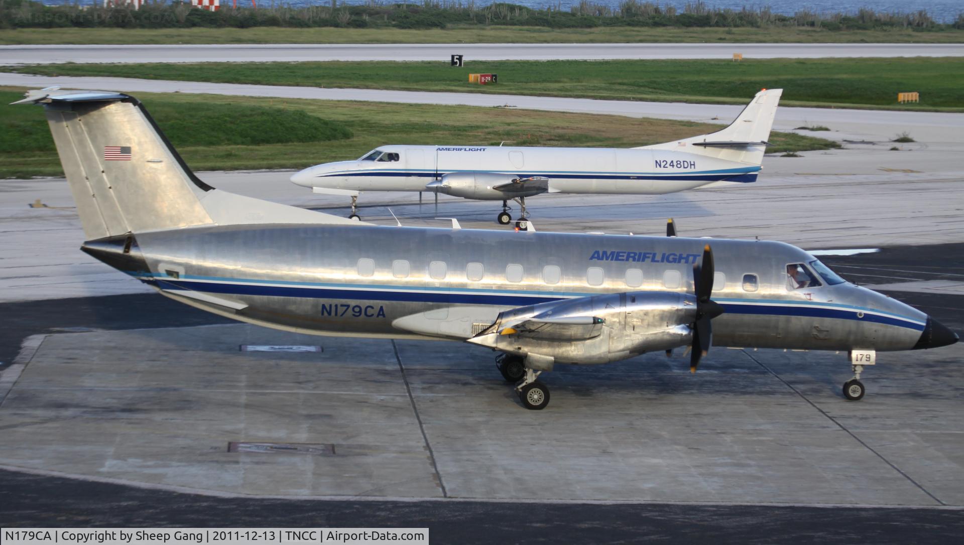 N179CA, 1990 Embraer EMB-120ER Brasilia C/N 120.179, at tne cargo ramp at TNCC