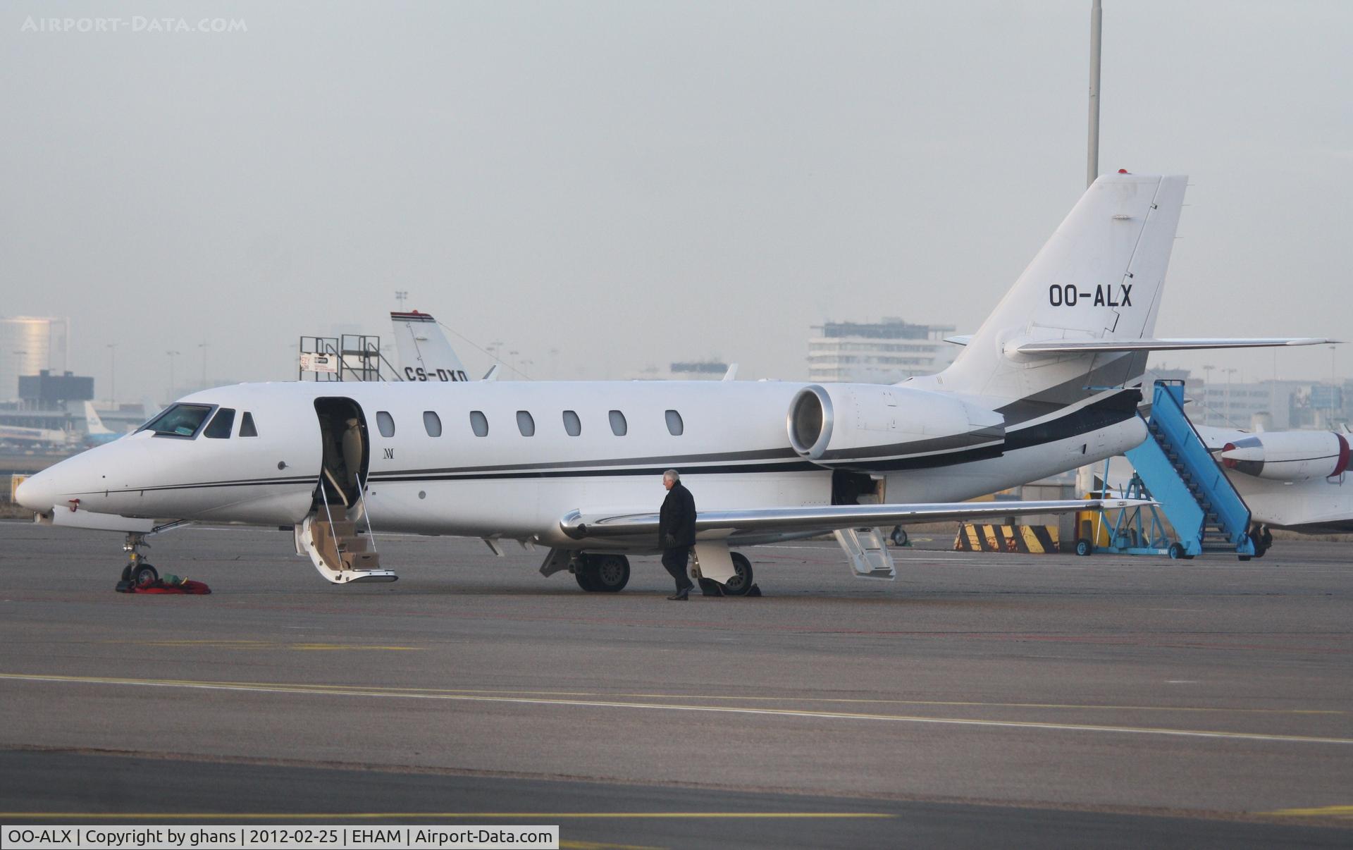 OO-ALX, 2009 Cessna 680 Citation Sovereign C/N 680-0271, @ spl-east