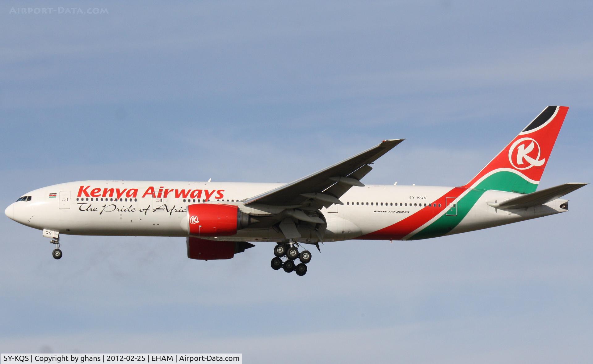 5Y-KQS, 2005 Boeing 777-2U8/ER C/N 33683, Landing rw27