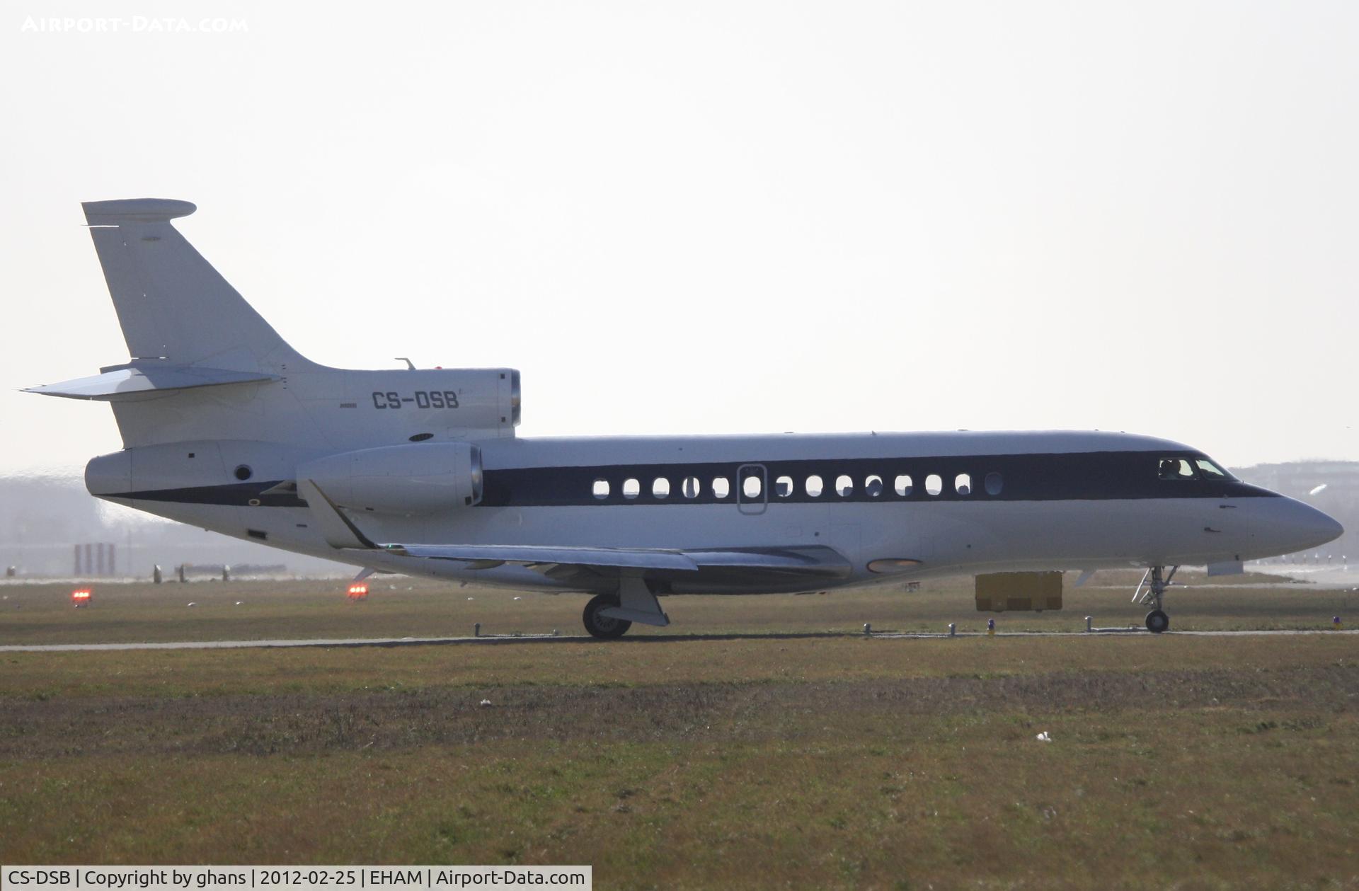 CS-DSB, 2008 Dassault Falcon 7X C/N 43, Holding rw22