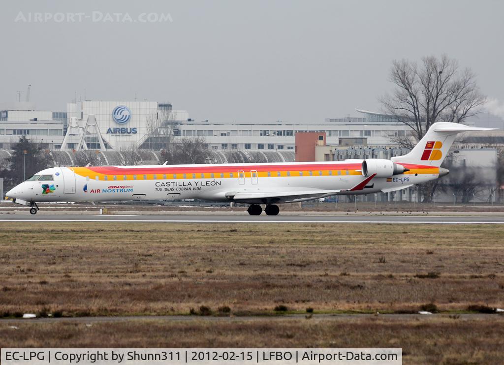 EC-LPG, 2011 Bombardier CRJ-1000ER NG (CL-600-2E25) C/N 19021, Lining up rwy 32R for departure and with additional 'Castilla y Leon' patch...