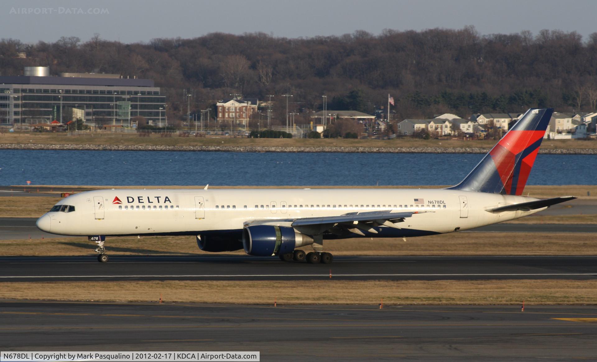 N678DL, 1998 Boeing 757-232 C/N 25983, Boeing 757-200
