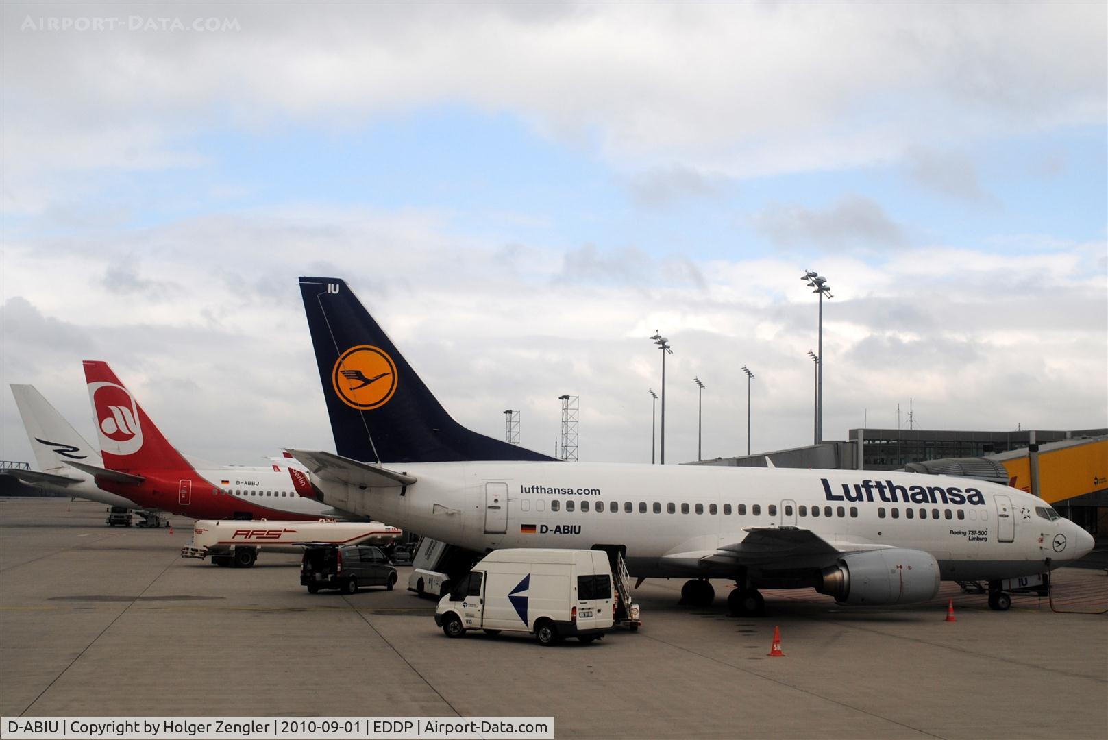 D-ABIU, 1991 Boeing 737-530 C/N 24944, Our neighbours to the right.....