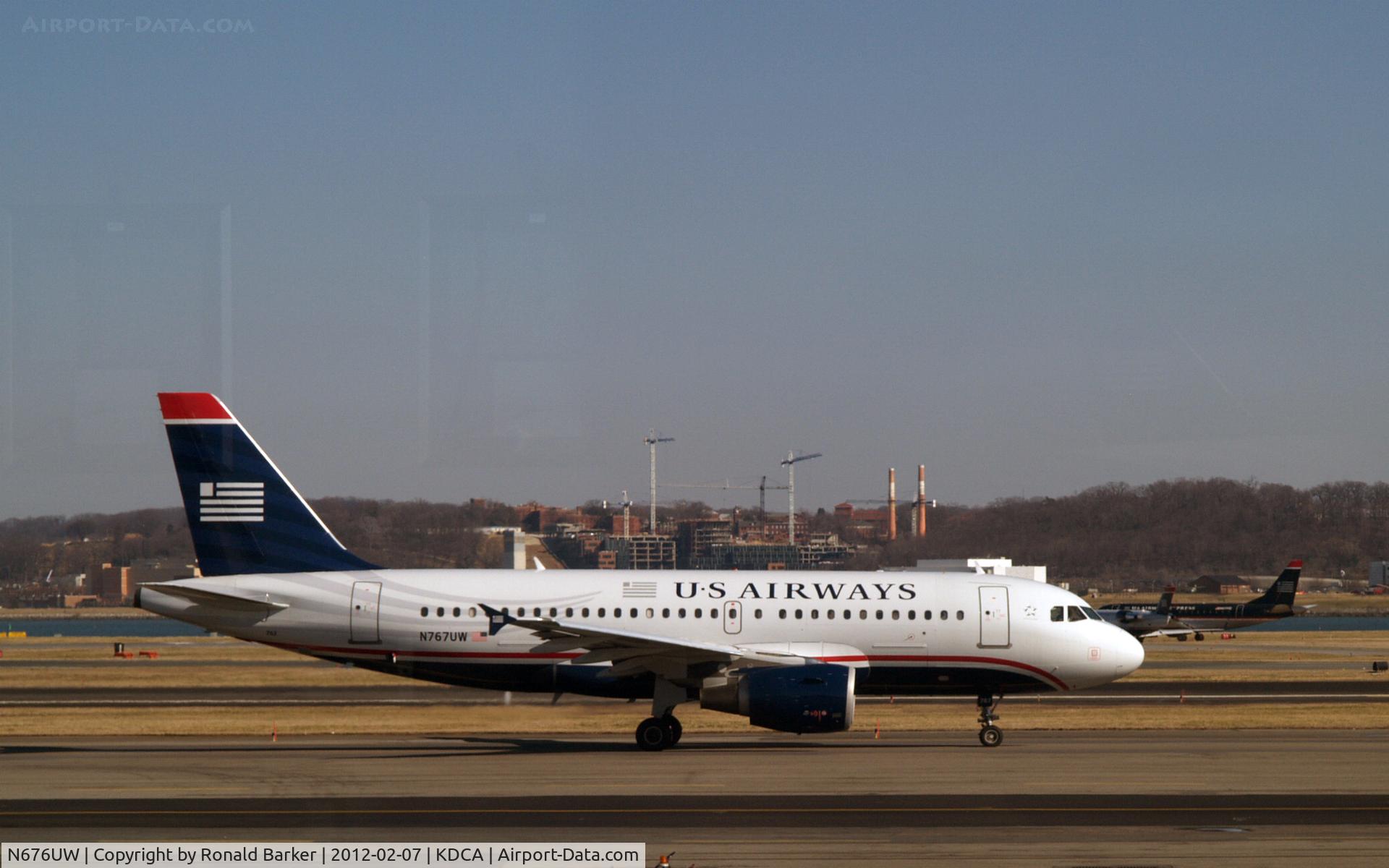 N676UW, 2000 Airbus A330-323 C/N 375, Taxi DCA, VA