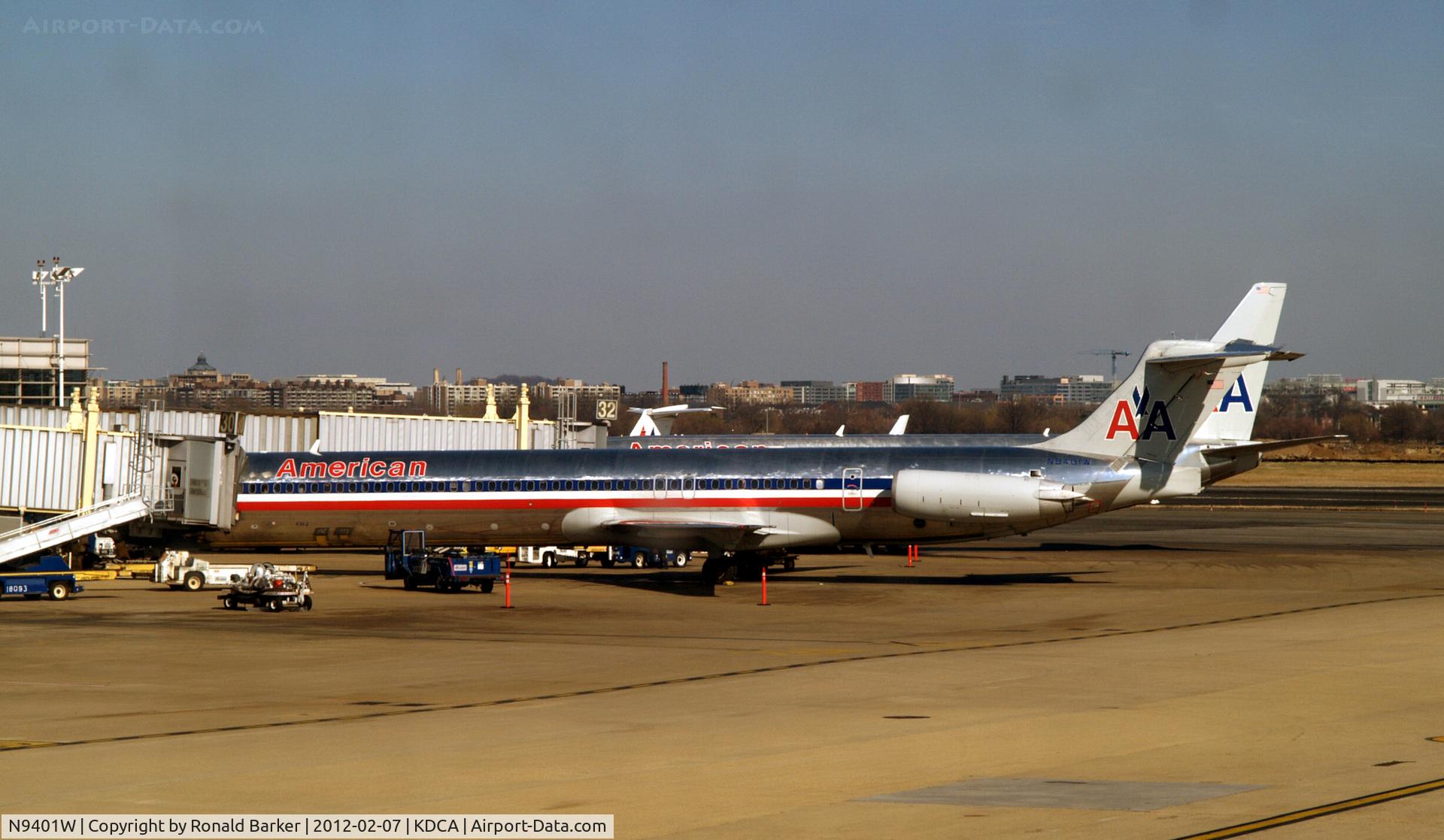 N9401W, 1992 McDonnell Douglas MD-83 (DC-9-83) C/N 53137, Parked DCA