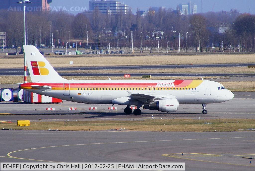 EC-IEF, 2001 Airbus A320-214 C/N 1655, Iberia