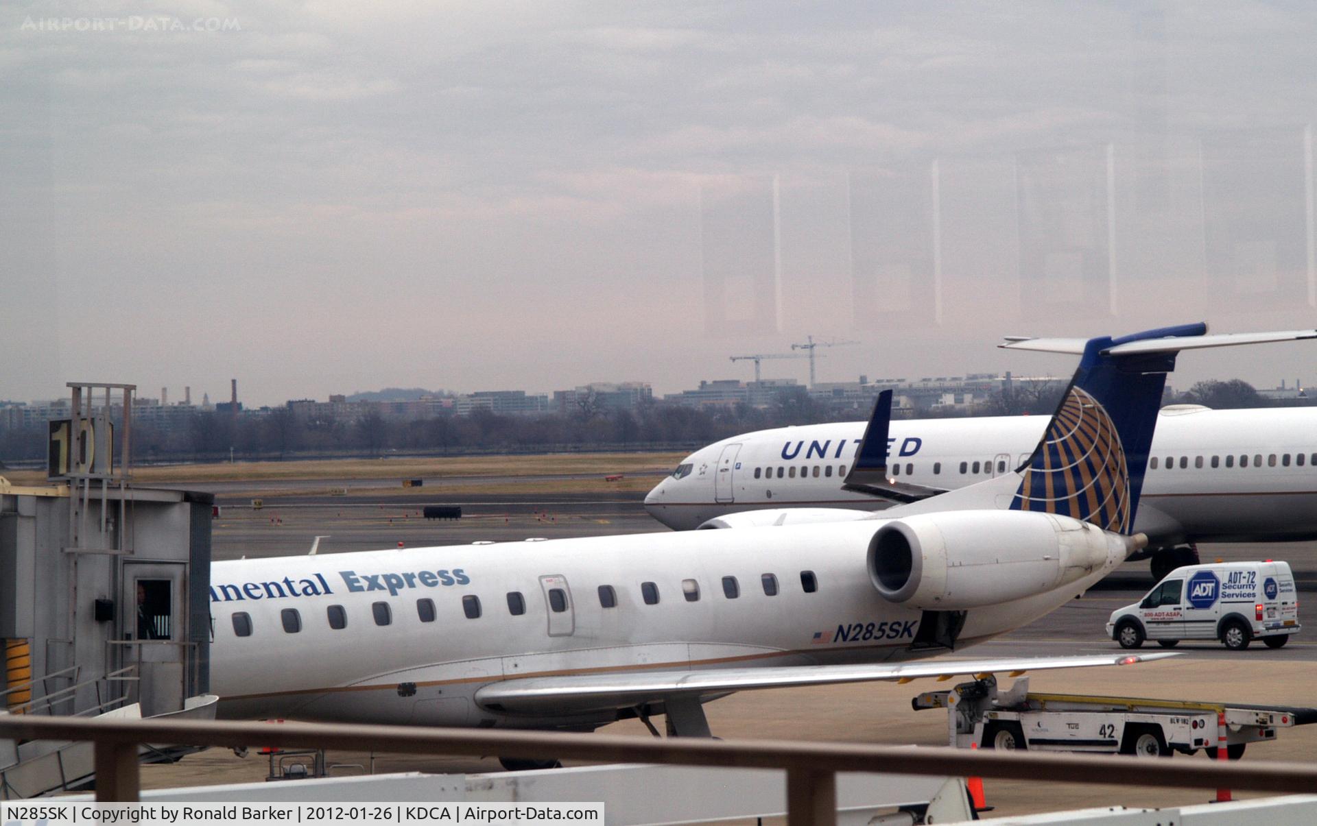N285SK, 2001 Embraer EMB-145LR C/N 145435, DCA, VA