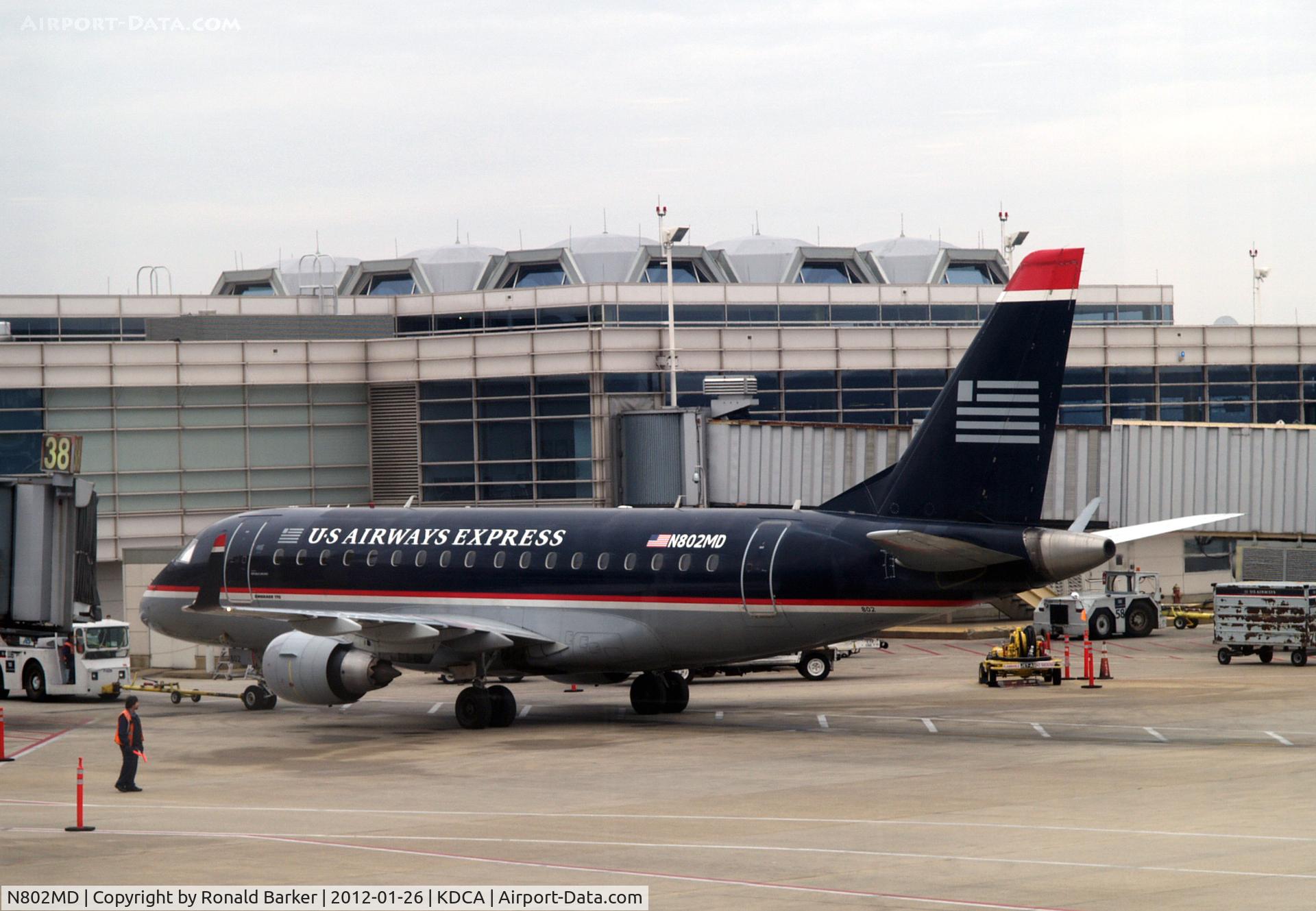 N802MD, 2004 Embraer 170SU (ERJ-170-100SU) C/N 17000013, DCA, VA