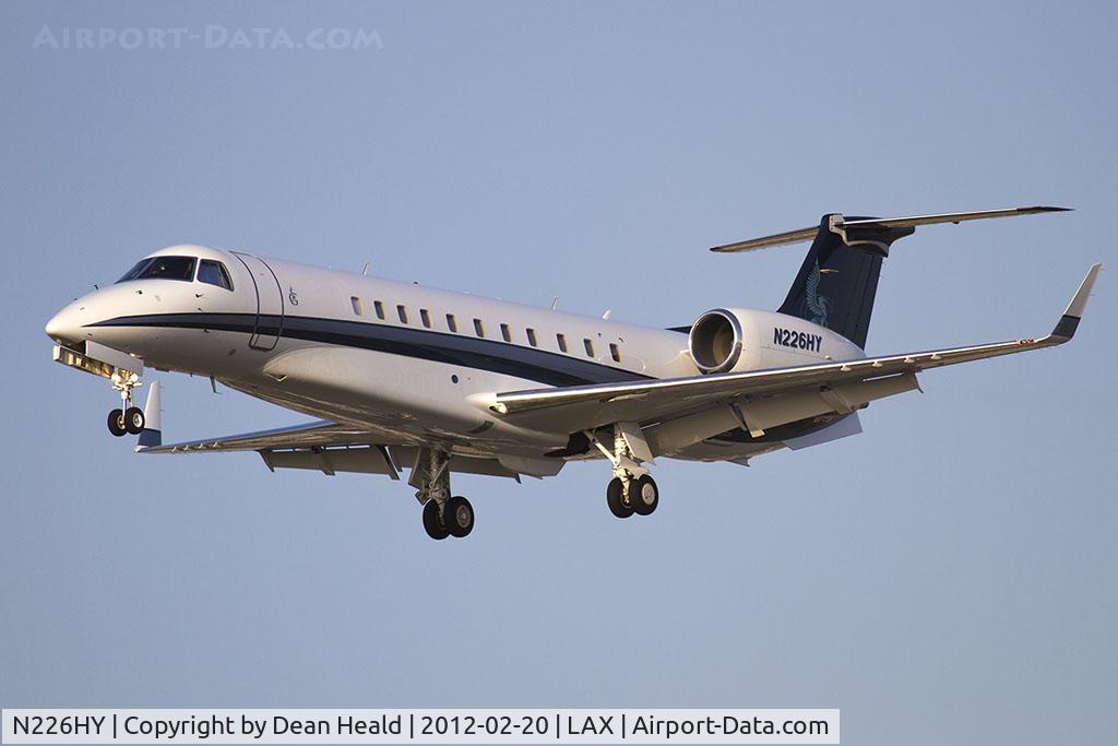 N226HY, 2007 Embraer EMB-135BJ Legacy C/N 14501014, 2007 Embraer EMB-135BJ Legacy 600 N226HY on short final to RWY 25L.