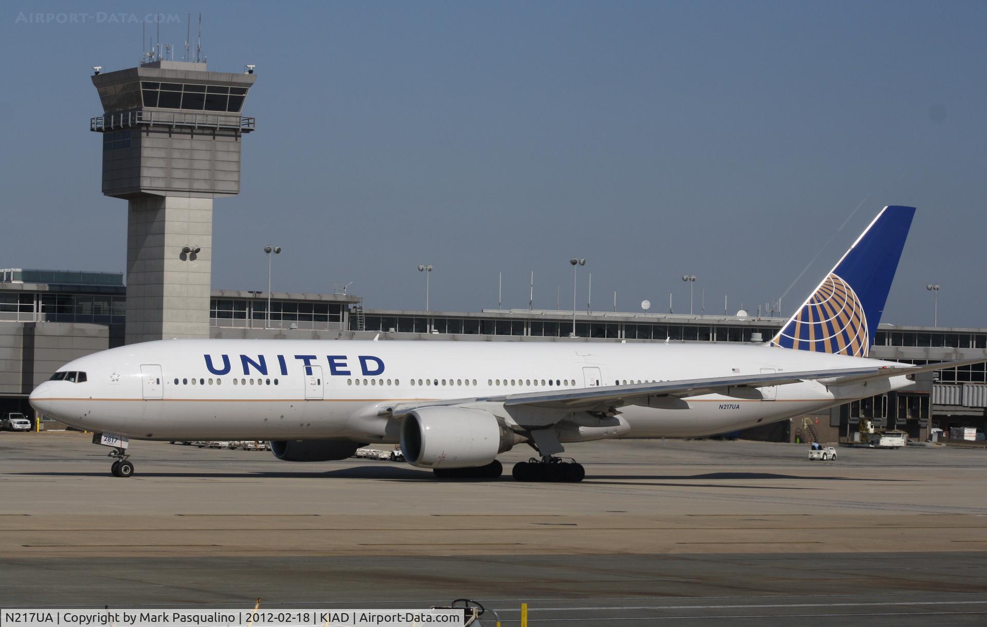 N217UA, 2000 Boeing 777-222 C/N 30550, Boeing 777-200