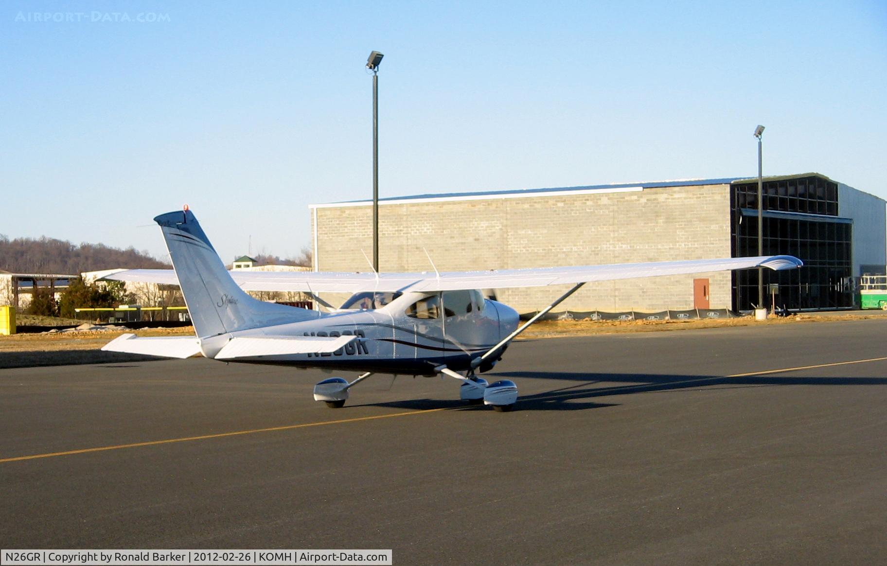 N26GR, 1980 Cessna 182Q Skylane C/N 18267661, Taxi Orange, new Sky Dive building in the background