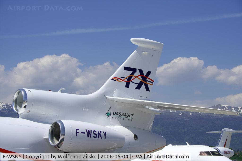 F-WSKY, 2007 Dassault Falcon 7X C/N 3, EBACE 2006