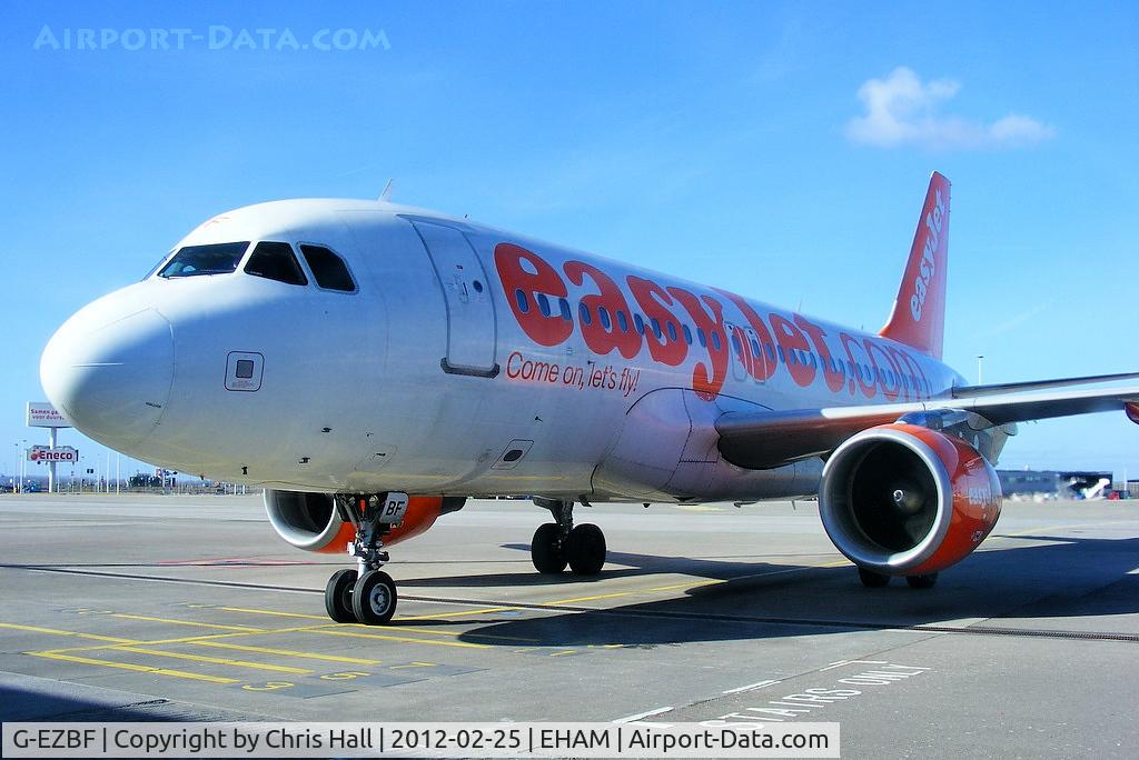G-EZBF, 2006 Airbus A319-111 C/N 2923, waiting to board for our flight back to Liverpool