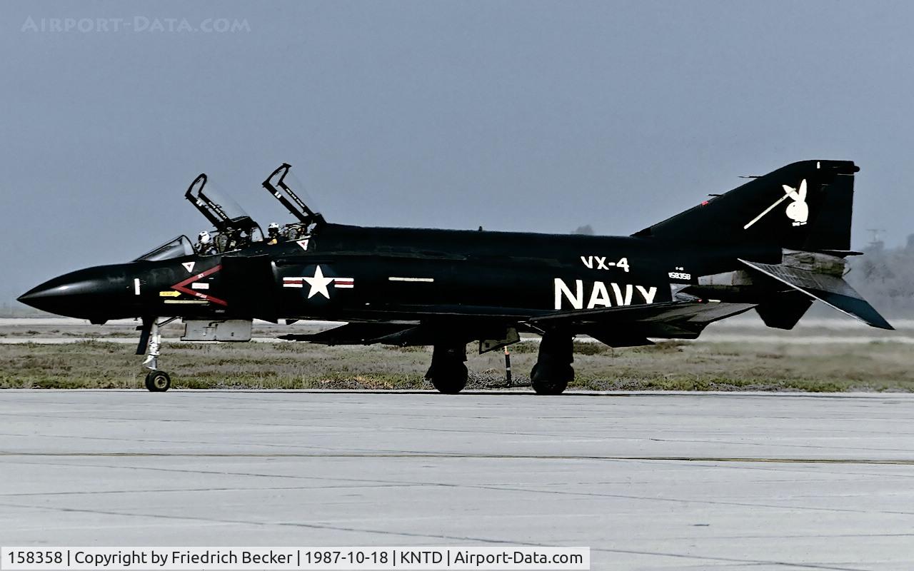 158358, 1989 McDonnell F-4J Phantom II C/N 4107, taxying to the active