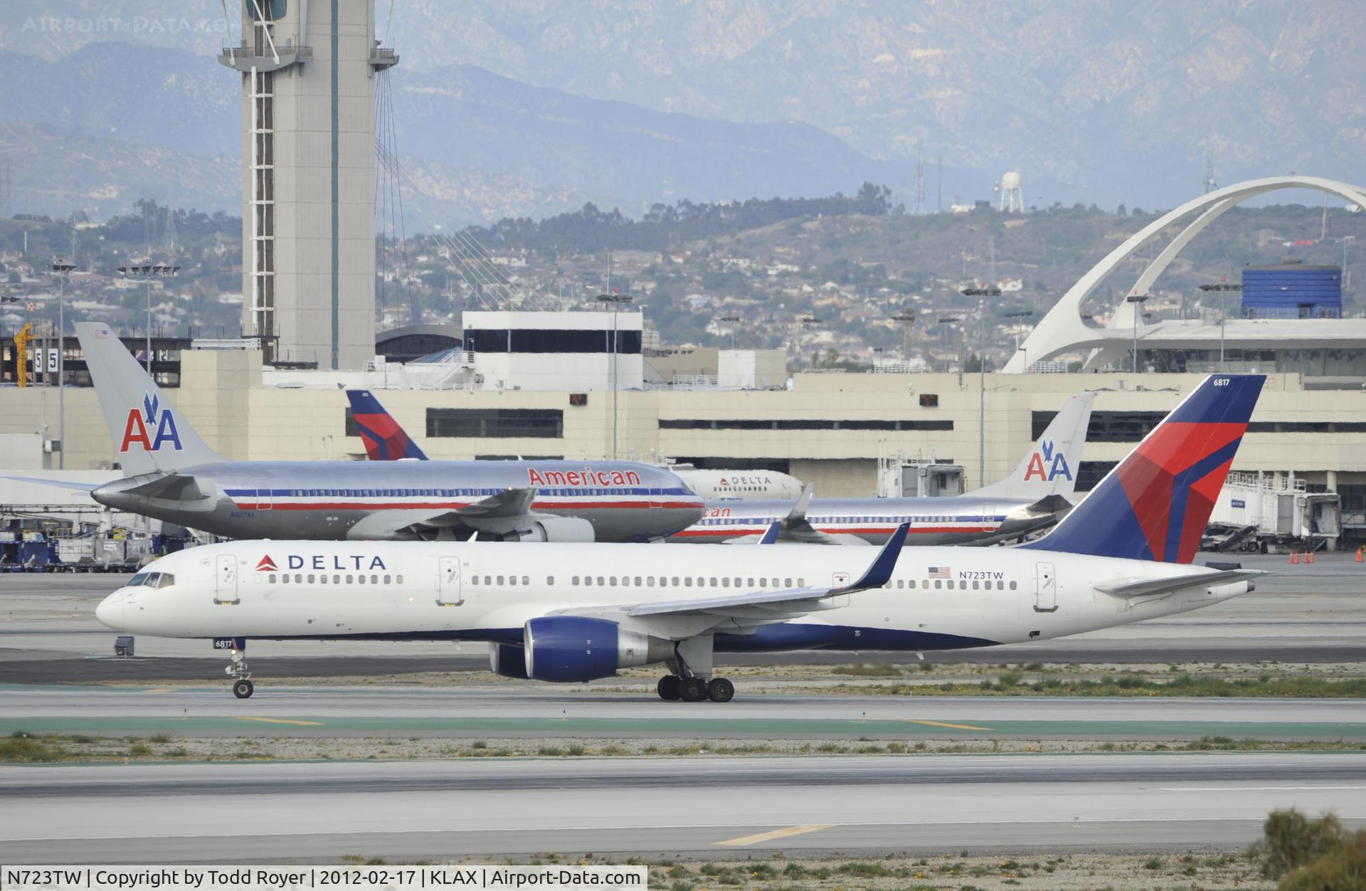 N723TW, 2000 Boeing 757-231 C/N 29378, Arrived at LAX on 25L