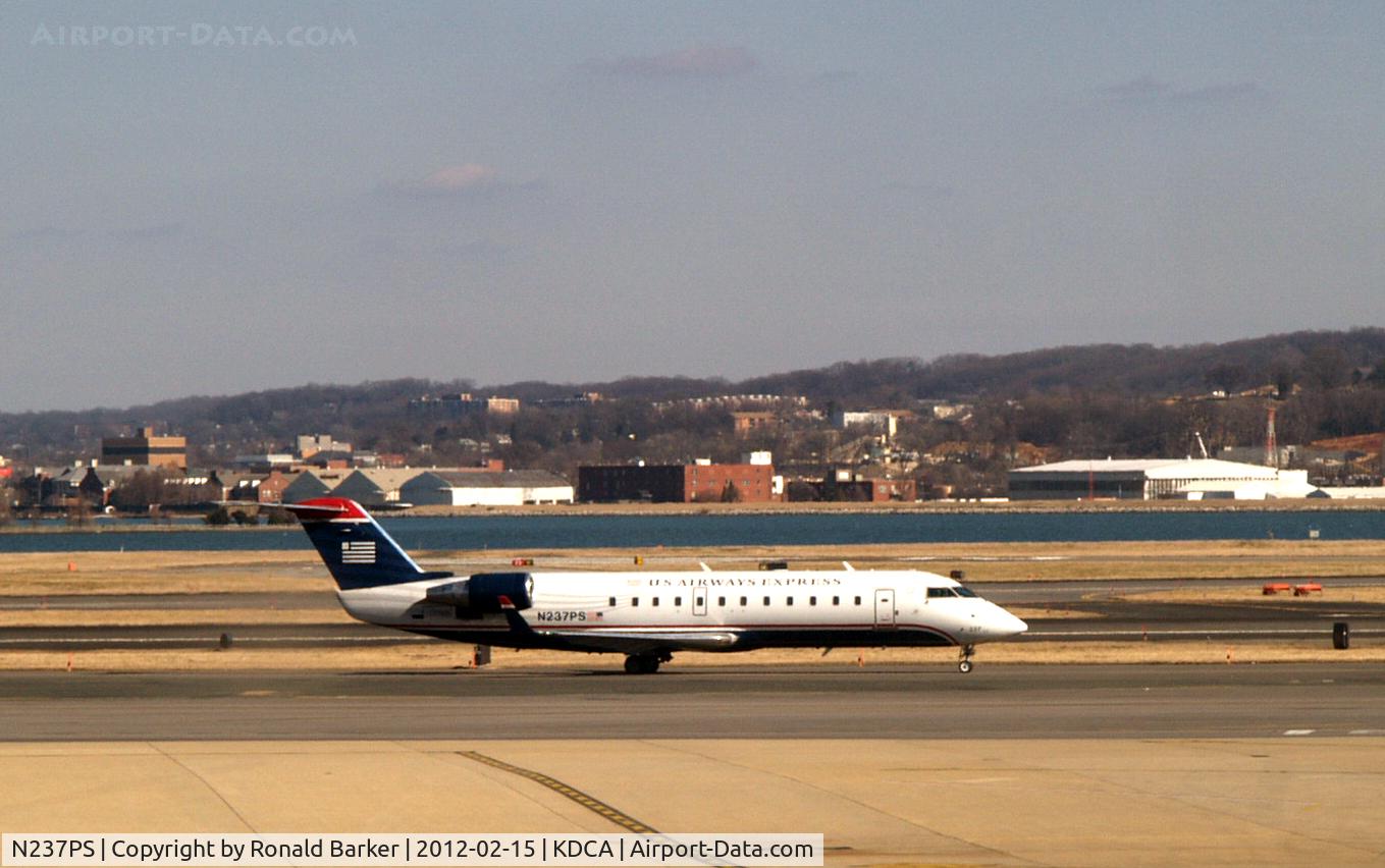 N237PS, 2004 Canadair CL-600-2B19 Regional Jet CRJ-200ER C/N 7906, DCA, VA