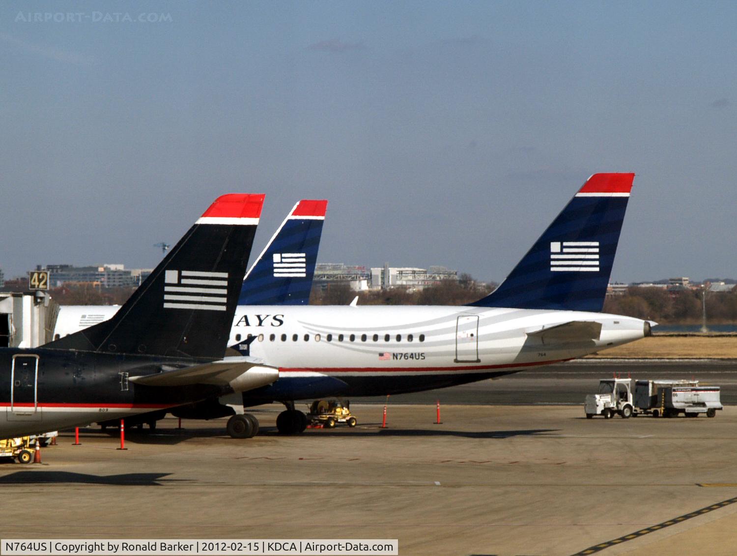 N764US, 2000 Airbus A319-112 C/N 1369, DCA, VA