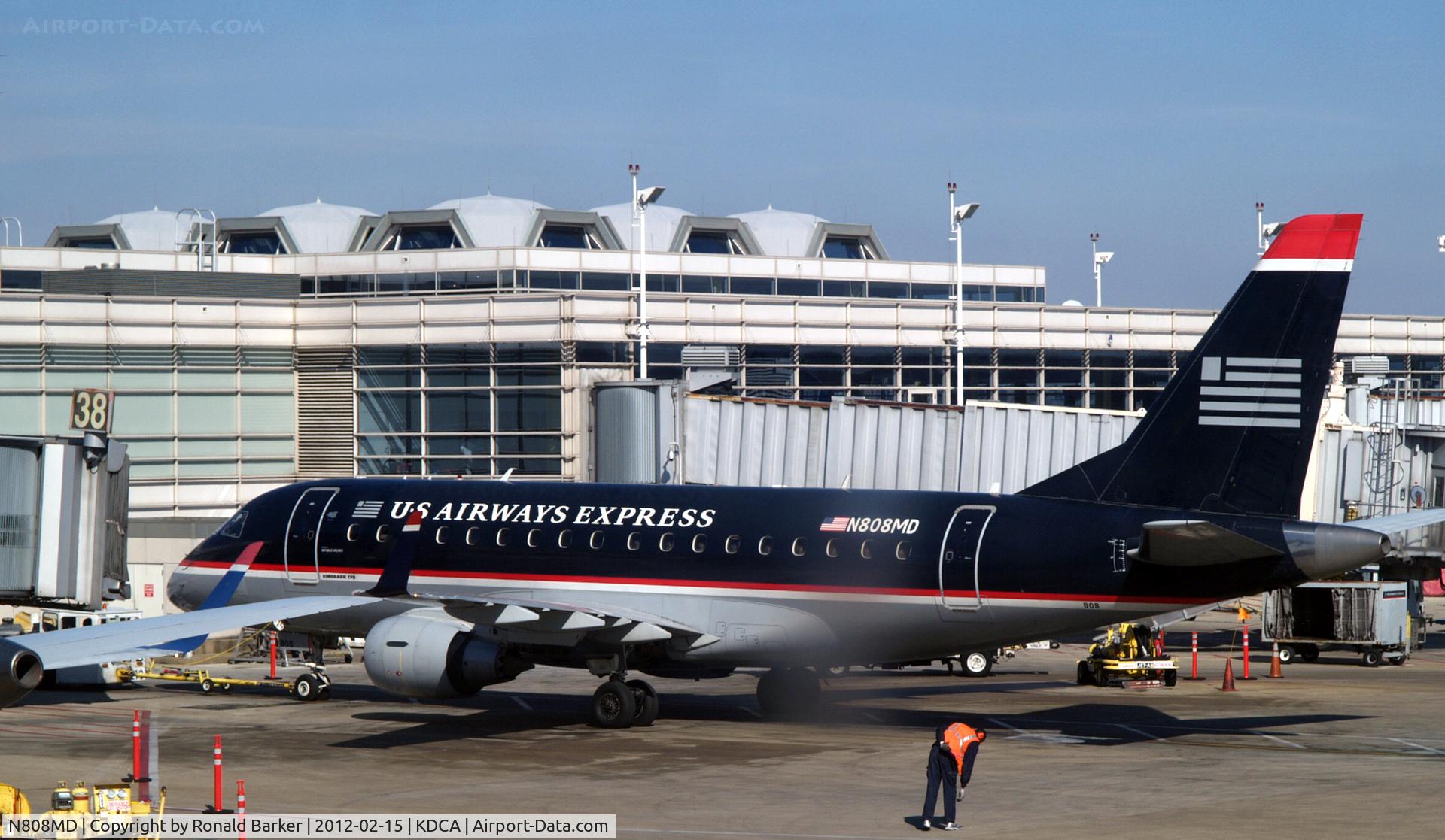 N808MD, 2004 Embraer 170SU (ERJ-170-100SU) C/N 17000021, DCA, VA