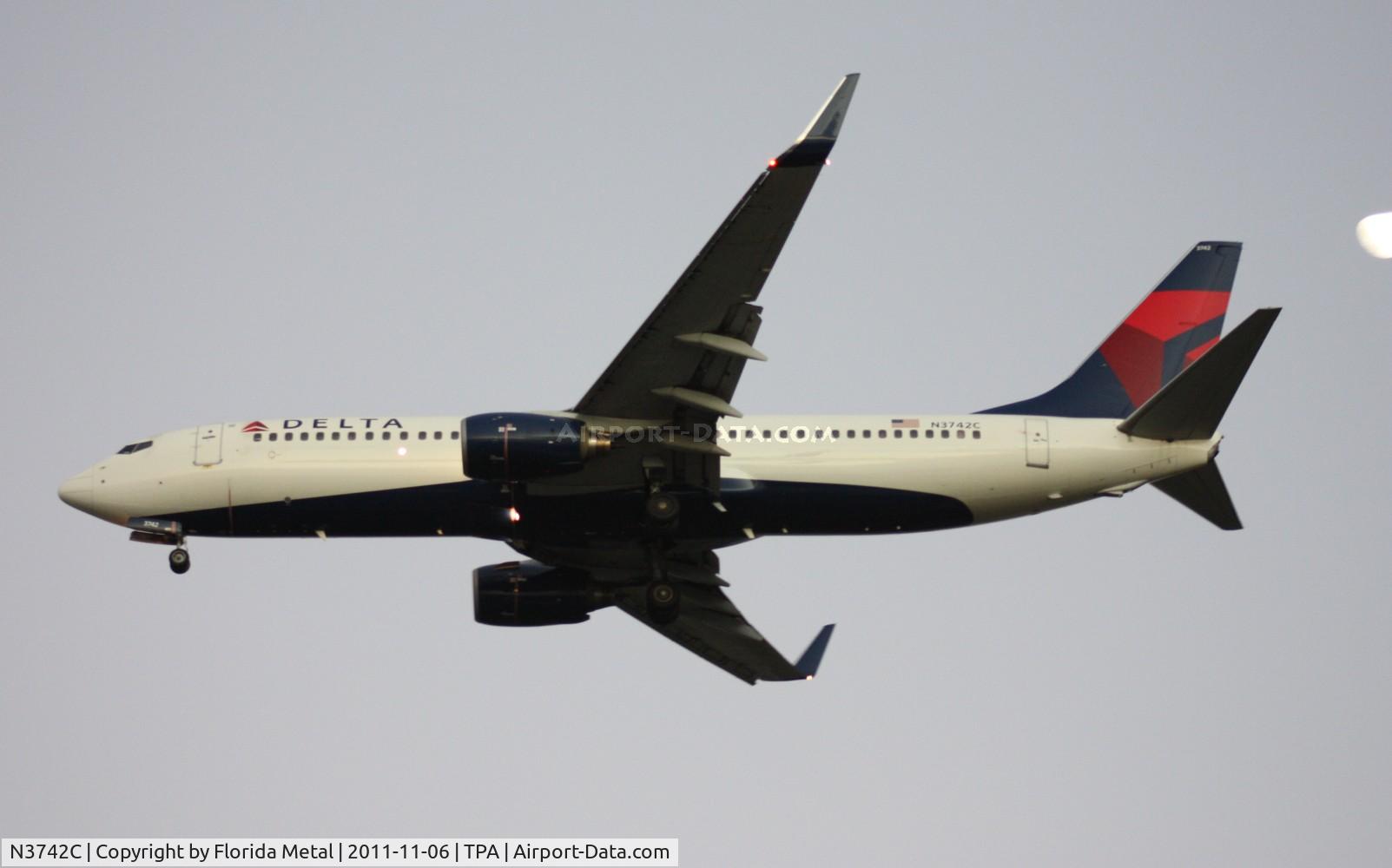 N3742C, 2001 Boeing 737-832 C/N 30835, Delta 737