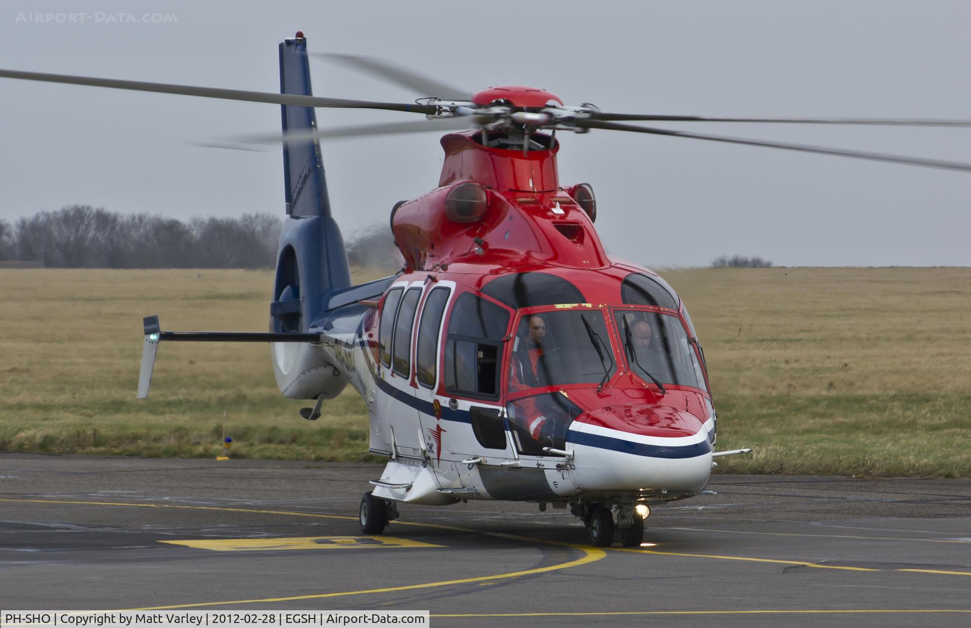 PH-SHO, 2006 Eurocopter EC-155B-1 C/N 6739, Taxiing away from SaxonAir.