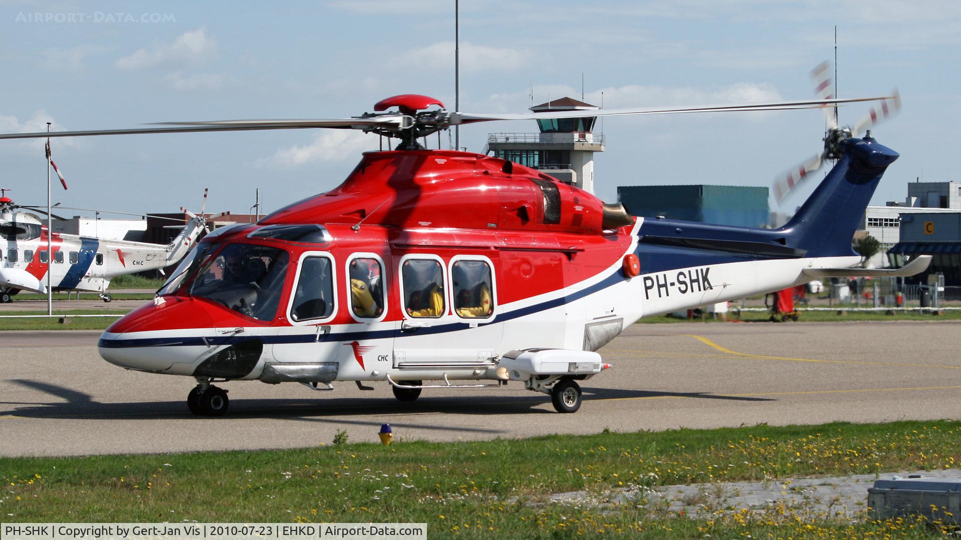 PH-SHK, AgustaWestland AW-139 C/N 31030, At Den Helder heliport