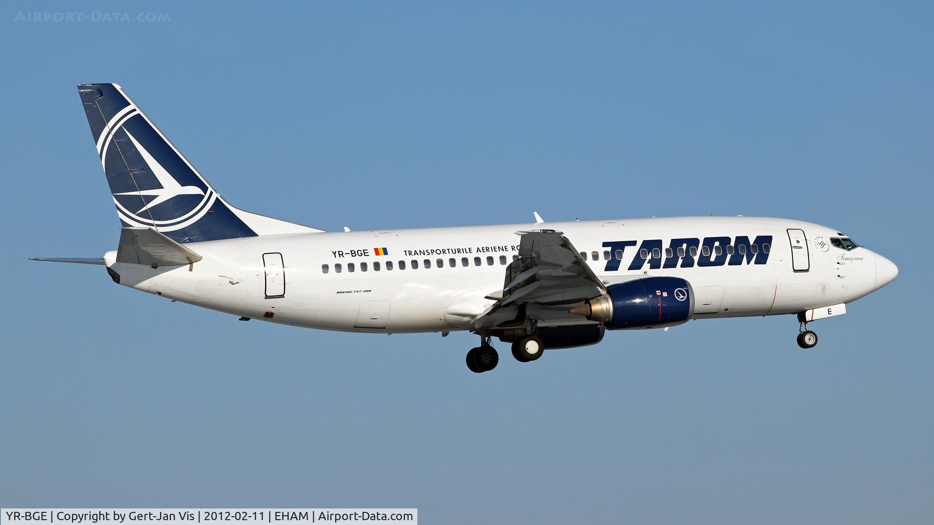 YR-BGE, 1994 Boeing 737-38J C/N 27395/2671, Landing rw 06