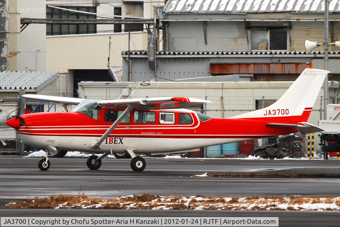 JA3700, 1974 Cessna T207 C/N 20700238, NikonD200+TAMRON AF 200-500mm F/5-6.3 LD IF