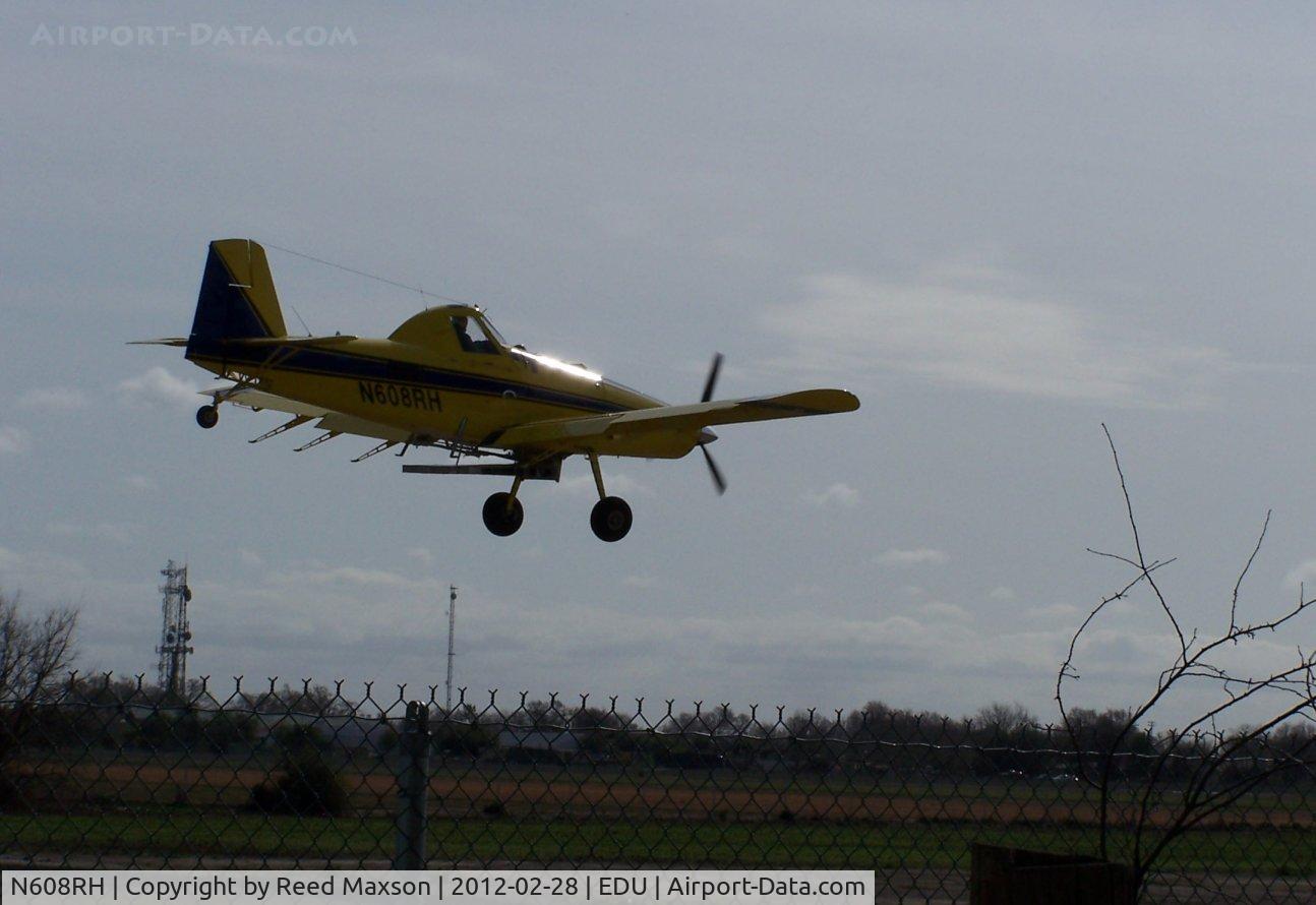 N608RH, Air Tractor Inc AT-502B C/N 502B-2737, On final 17, EDU