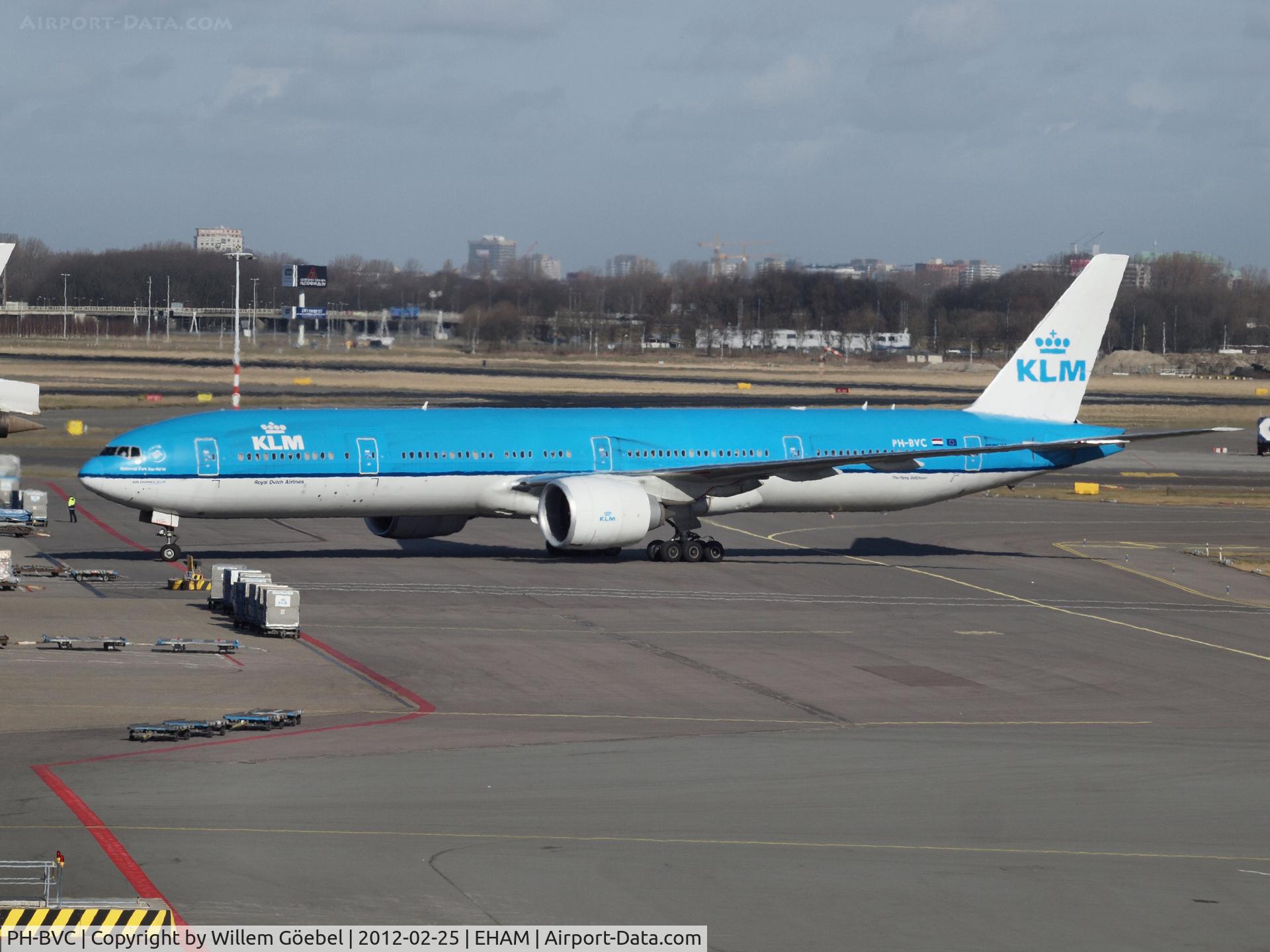 PH-BVC, 2009 Boeing 777-306/ER C/N 37582, Taxi to the gate of Schiphol Airport