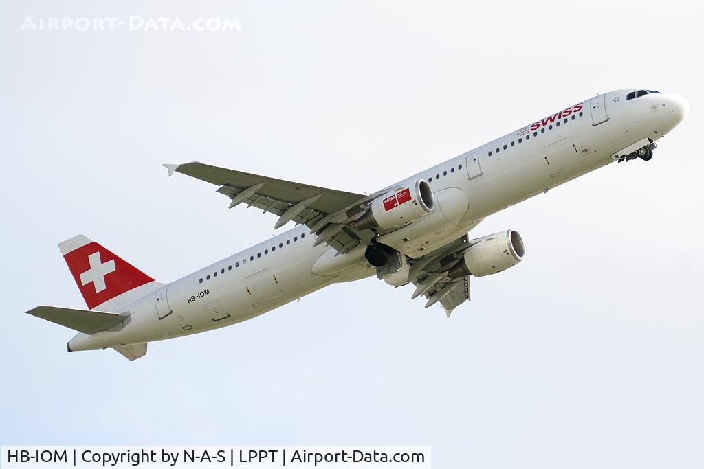 HB-IOM, 2010 Airbus A321-212 C/N 4534, Departing