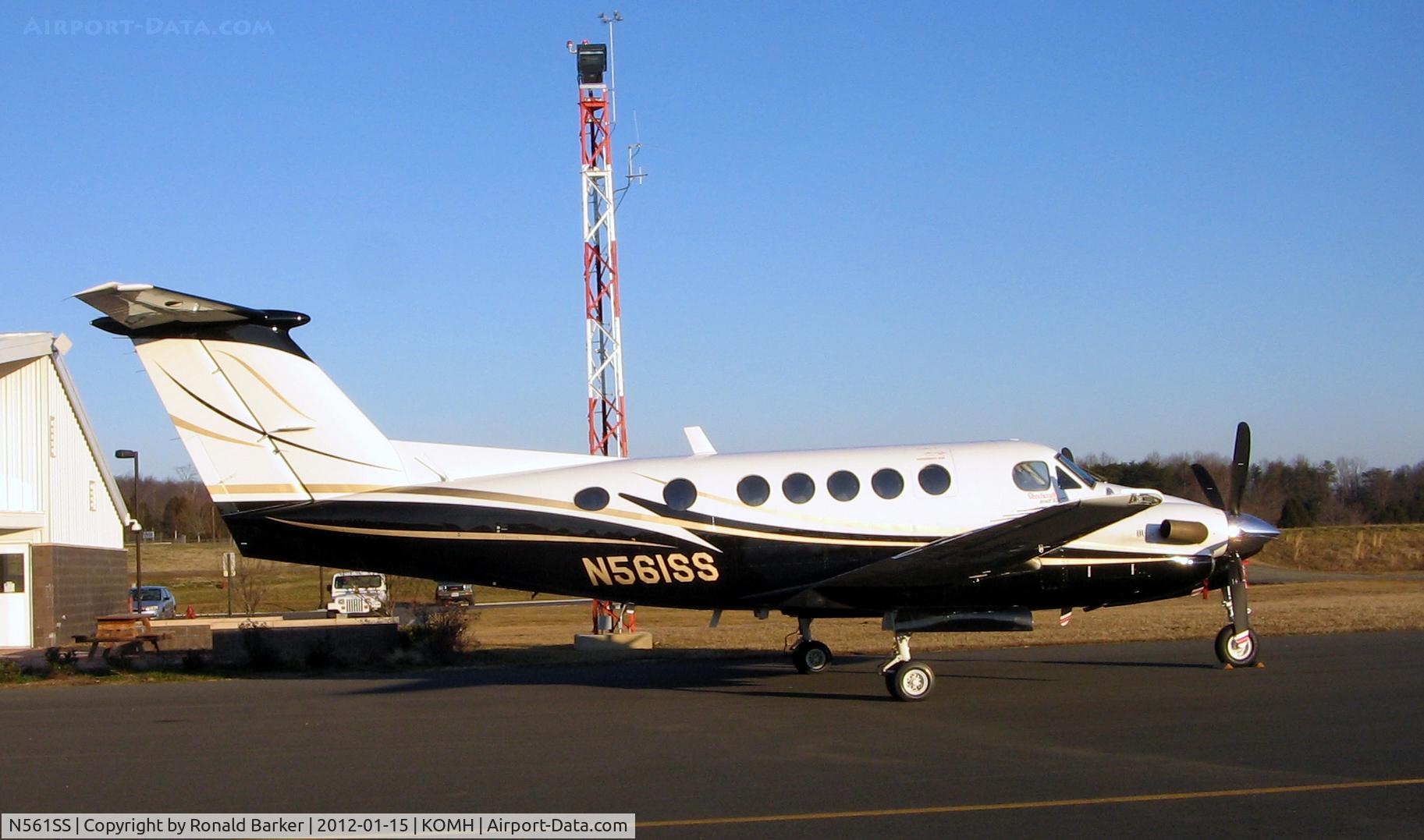 N561SS, 1979 Beech 200 King Air C/N BB-464, Orange