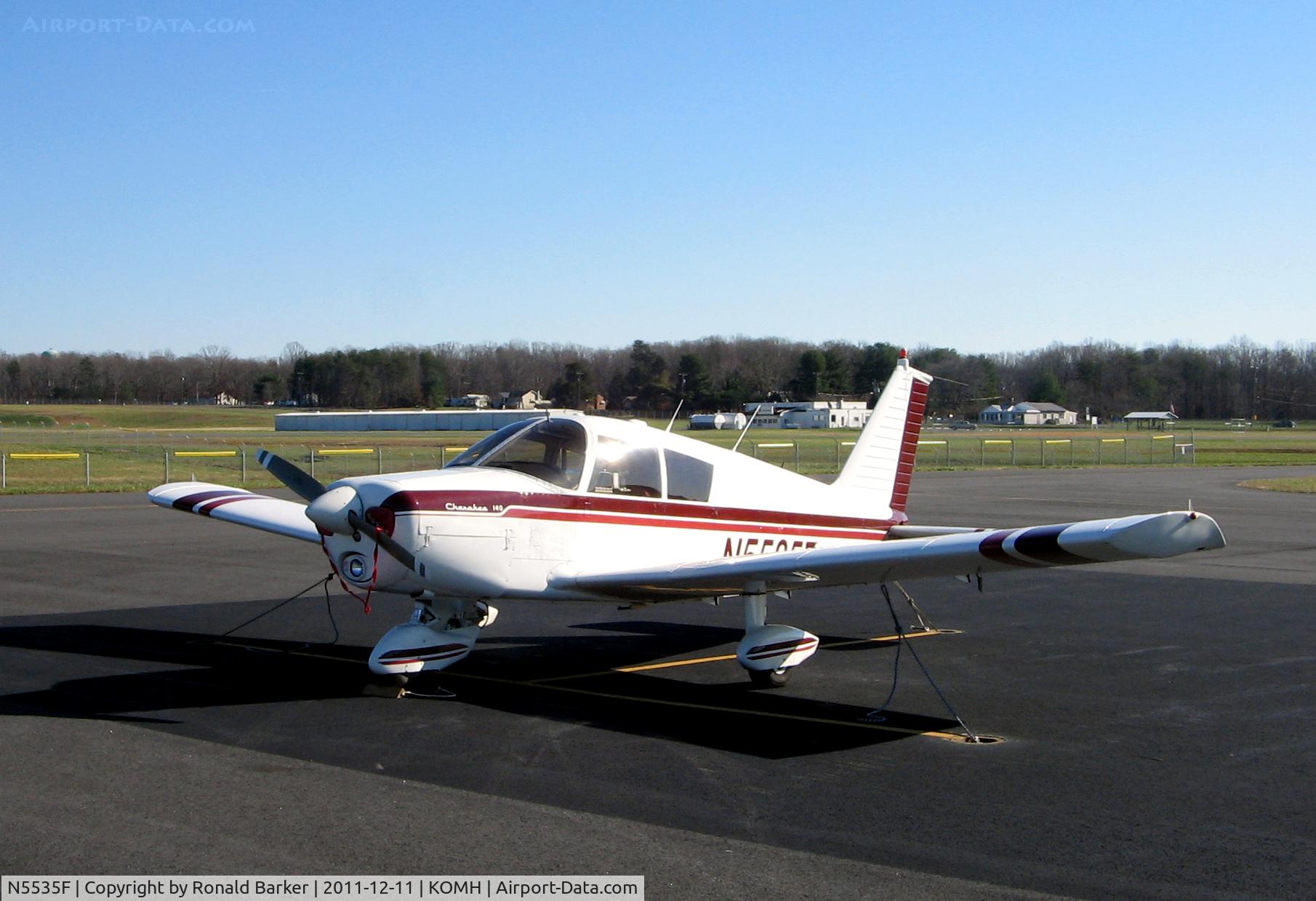 N5535F, 1968 Piper PA-28-140 C/N 28-24934, Orange