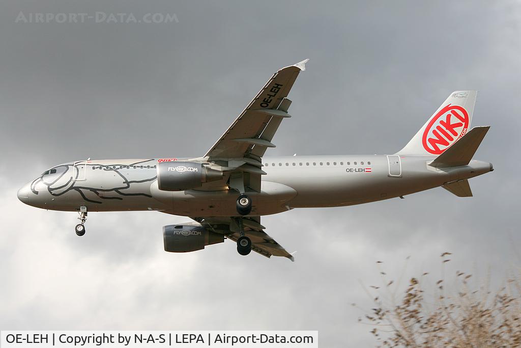 OE-LEH, 2011 Airbus A320-214 C/N 4594, Arriving