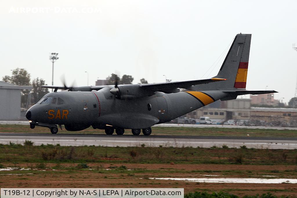 T19B-12, 1991 Airtech CN-235-100M C/N C050, Landing