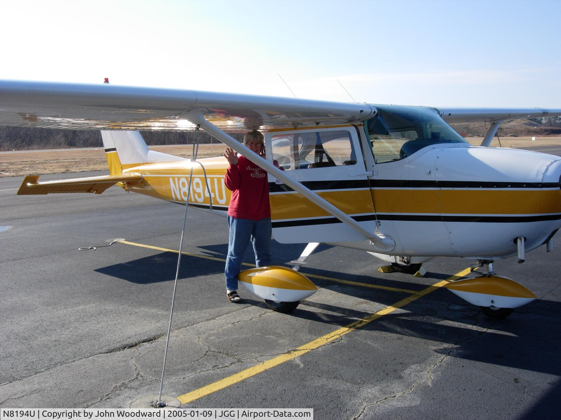 N8194U, 1964 Cessna 172F C/N 17252094, Stop over at Williamsburg Va from trip to NC