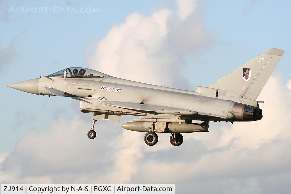 ZJ914, 2005 Eurofighter EF-2000 Typhoon FGR4 C/N 0051/BS005, Short final