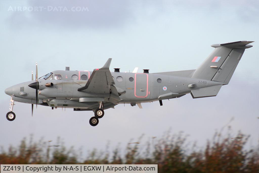 ZZ419, 2007 Hawker Beechcraft Shadow R1 (350CER) C/N FM-18, Short final
