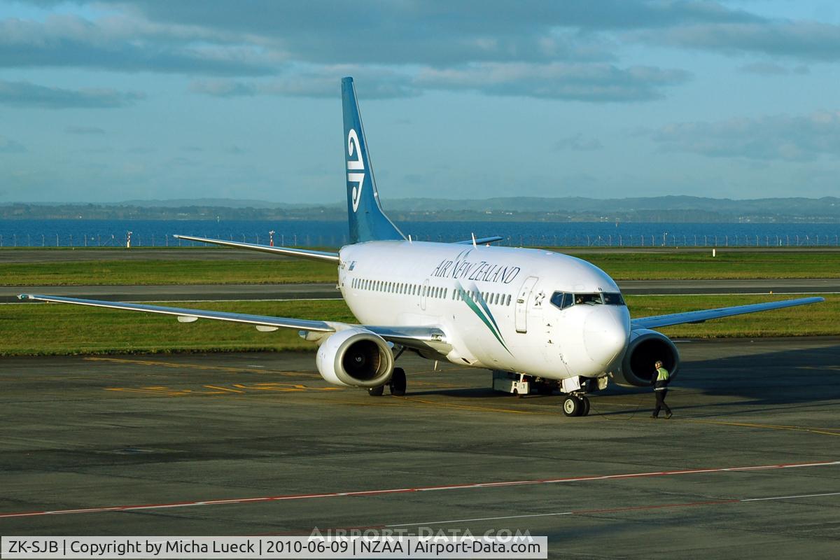 ZK-SJB, 1997 Boeing 737-33R C/N 28868, Soon NZ's good old B737-300s are gone and replaced by A320s...