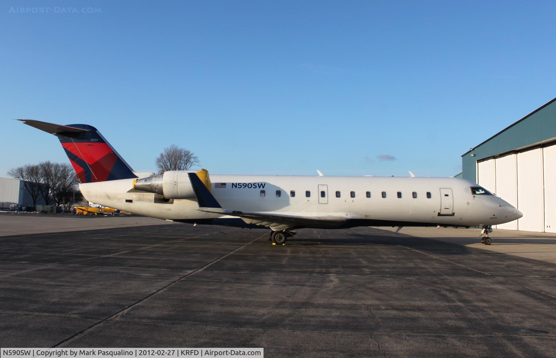 N590SW, 1995 Canadair CRJ-100ER (CL-600-2B19) C/N 7077, CL-600-2B19