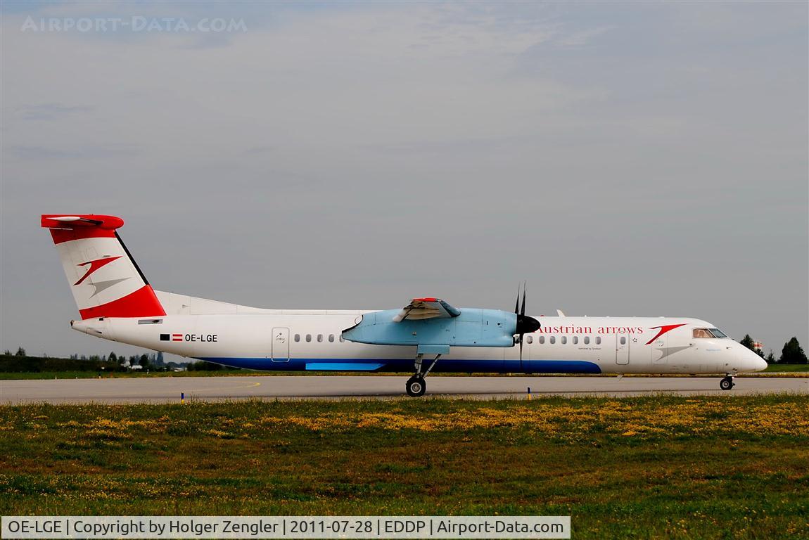 OE-LGE, 2001 De Havilland Canada DHC-8-402Q Dash 8 C/N 4042, Lining up and waiting for the friedly lady on tower....