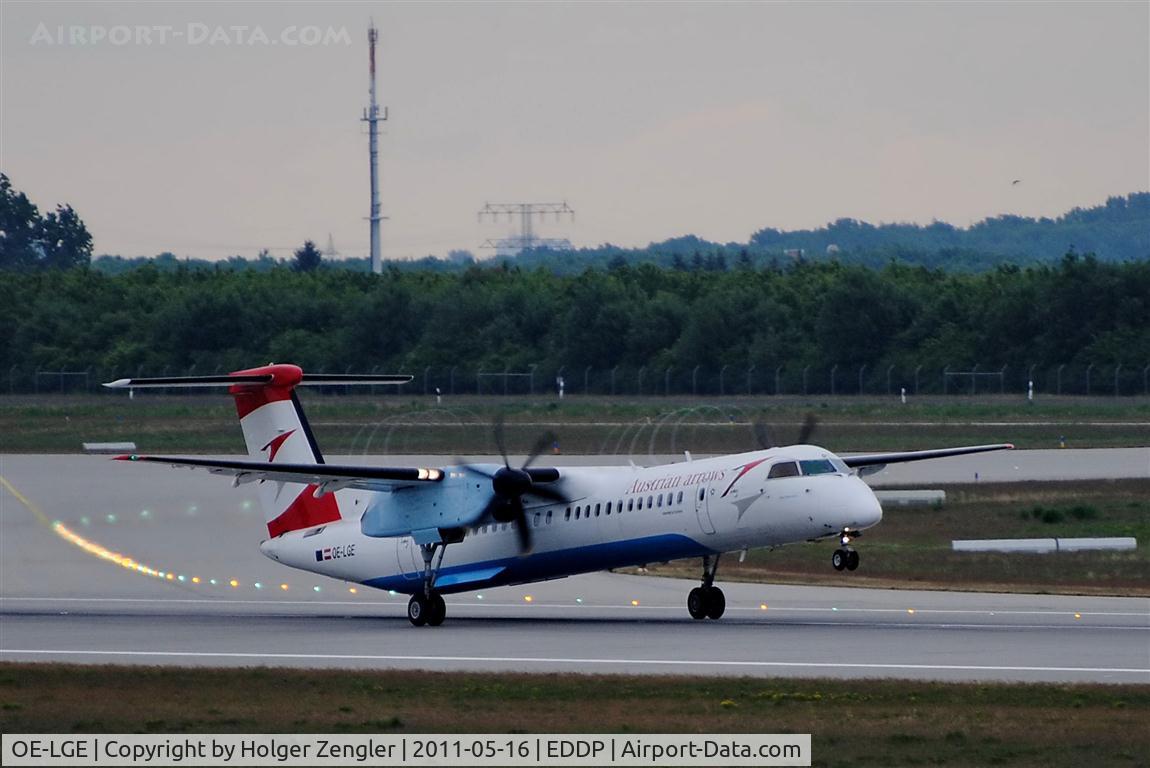 OE-LGE, 2001 De Havilland Canada DHC-8-402Q Dash 8 C/N 4042, Please note this visible turbulences behind the engines!