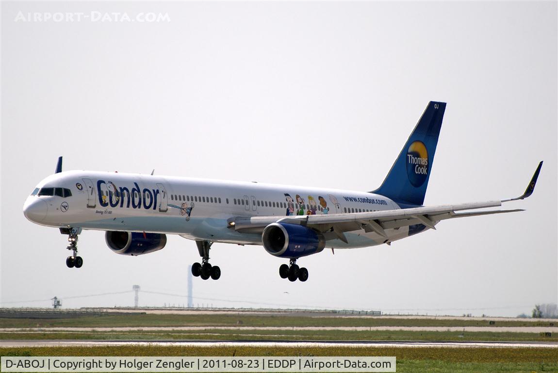D-ABOJ, 2000 Boeing 757-330 C/N 29019, Final on runway 08L......