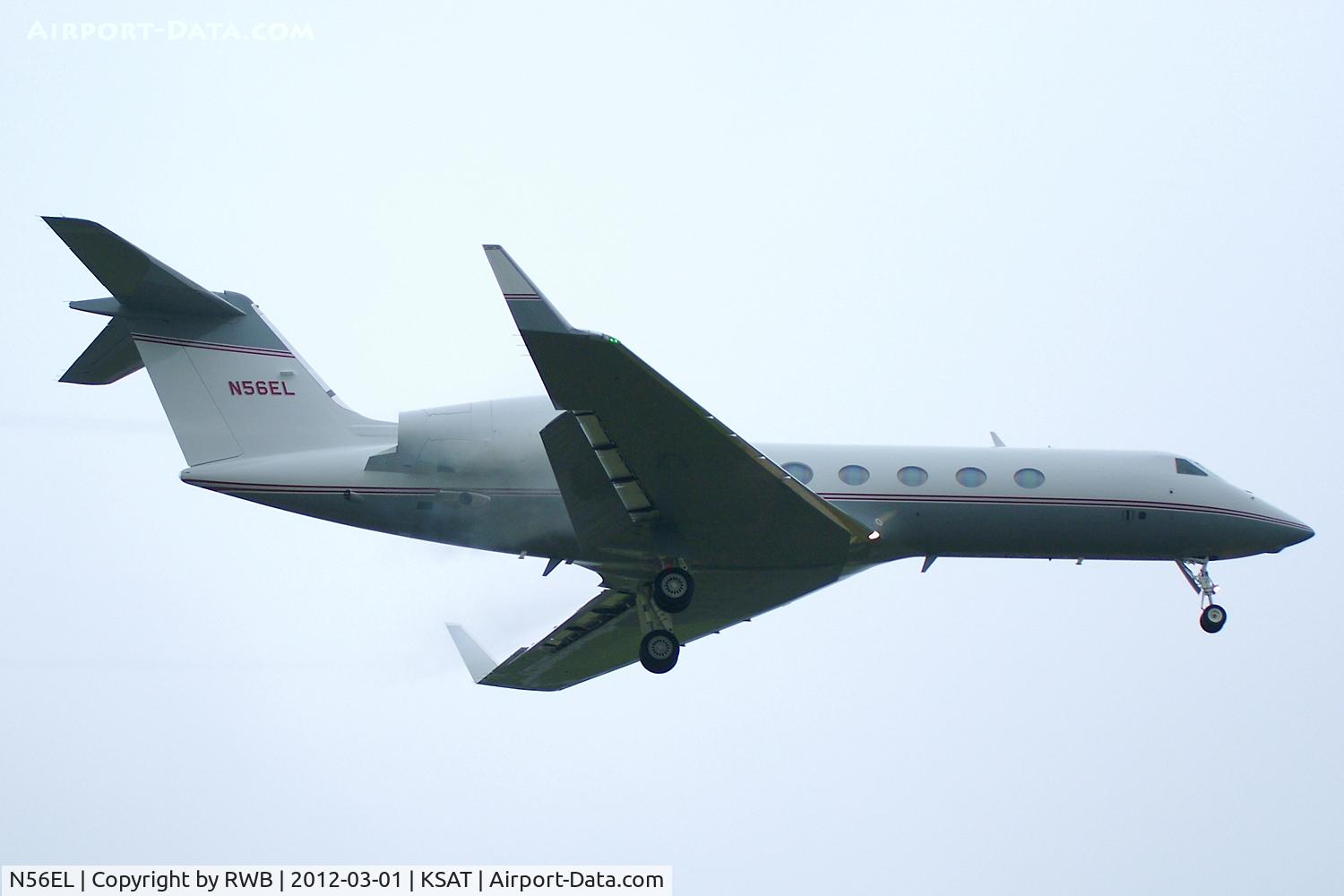 N56EL, 2011 Gulfstream Aerospace GIV-X (G450) C/N 4230, On approach 12R