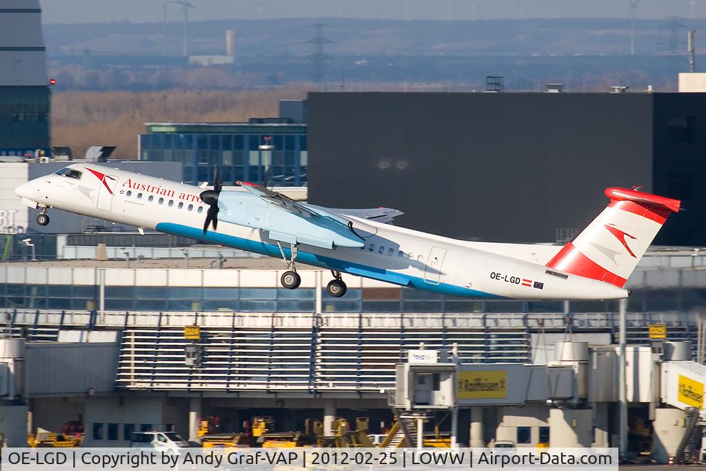 OE-LGD, 2000 De Havilland Canada DHC-8-402Q Dash 8 C/N 4027, Austrian Arrows DHC8-400